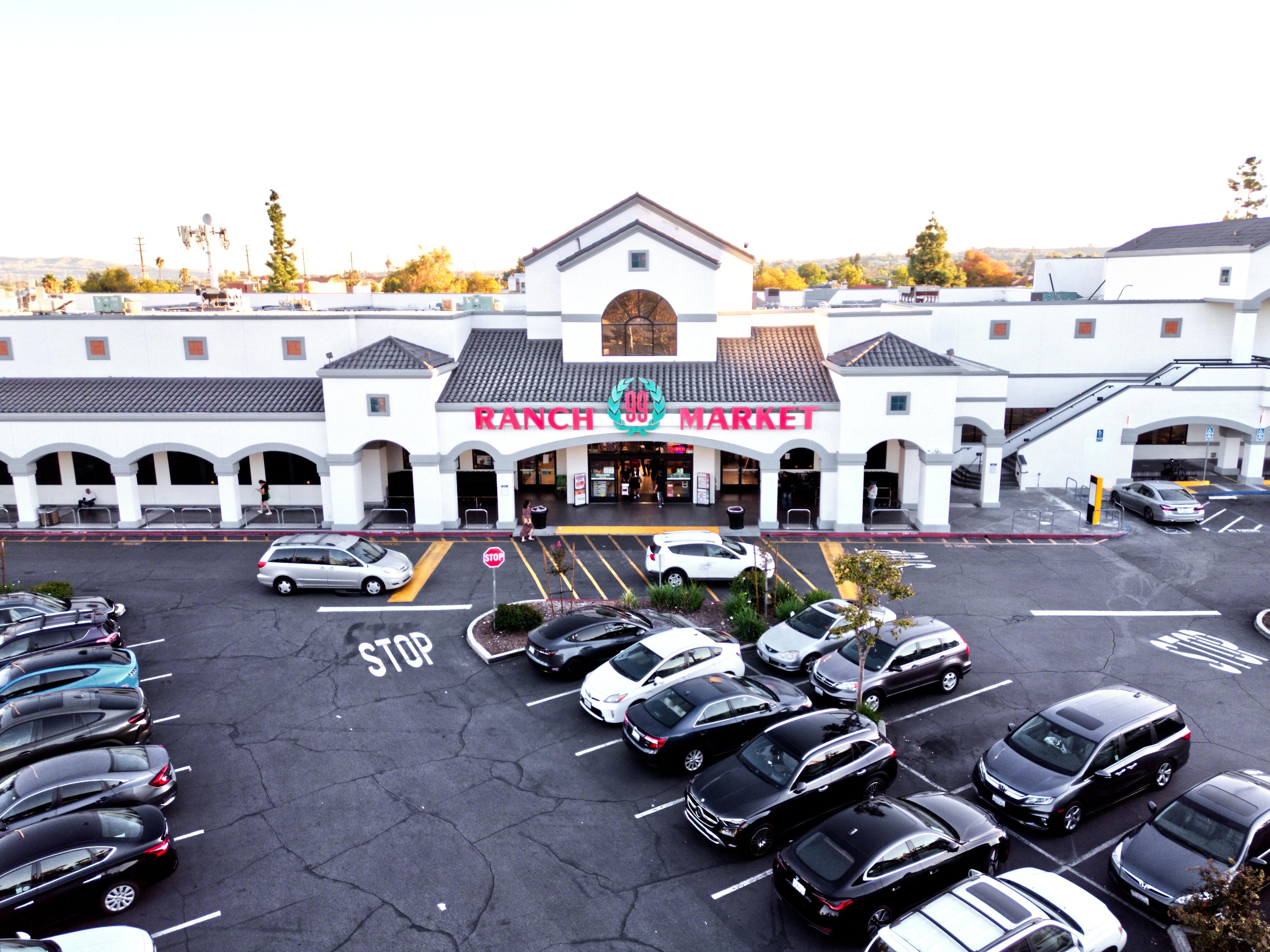 Tawa Marketplace: A Neighborhood Mainstay